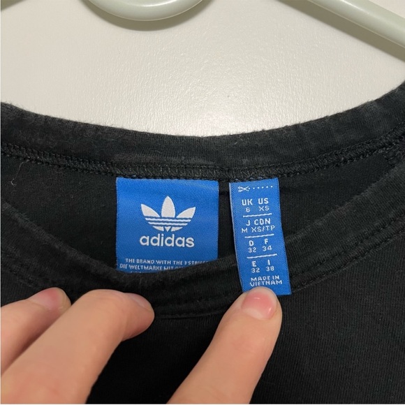 Adidas LOGO Size XS Long Sleeve Form Fitting Cropped Tee Shirt - Picture 4 of 4